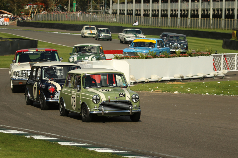 Illustration for article titled The Vintage Racing At The Goodwood Revival Is Simply The Best